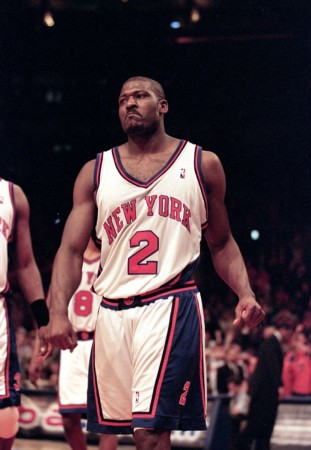  步行者绝杀尼克斯保留季后赛希望  